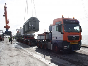 Universal Transport at Elbehafen