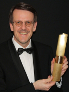 Frank Schnabel mit dem Leo-Award